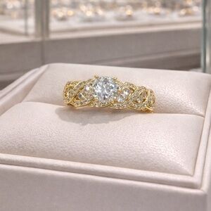 Elegant Gold and Silver Women's Ring